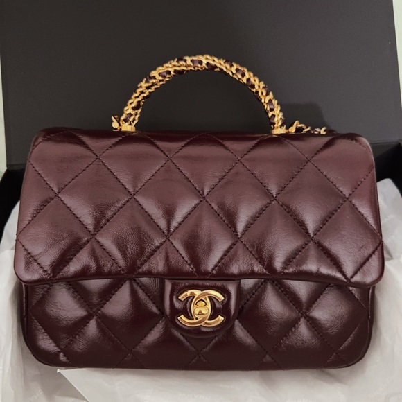 NWT Chanel flag shoulder bag with handle - Picture 1 of 13